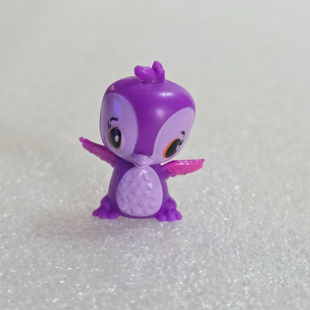 Spin Master Hatchimals CollEGGtibles Purple Bird Penguala Figure 1 inch 70703BDM